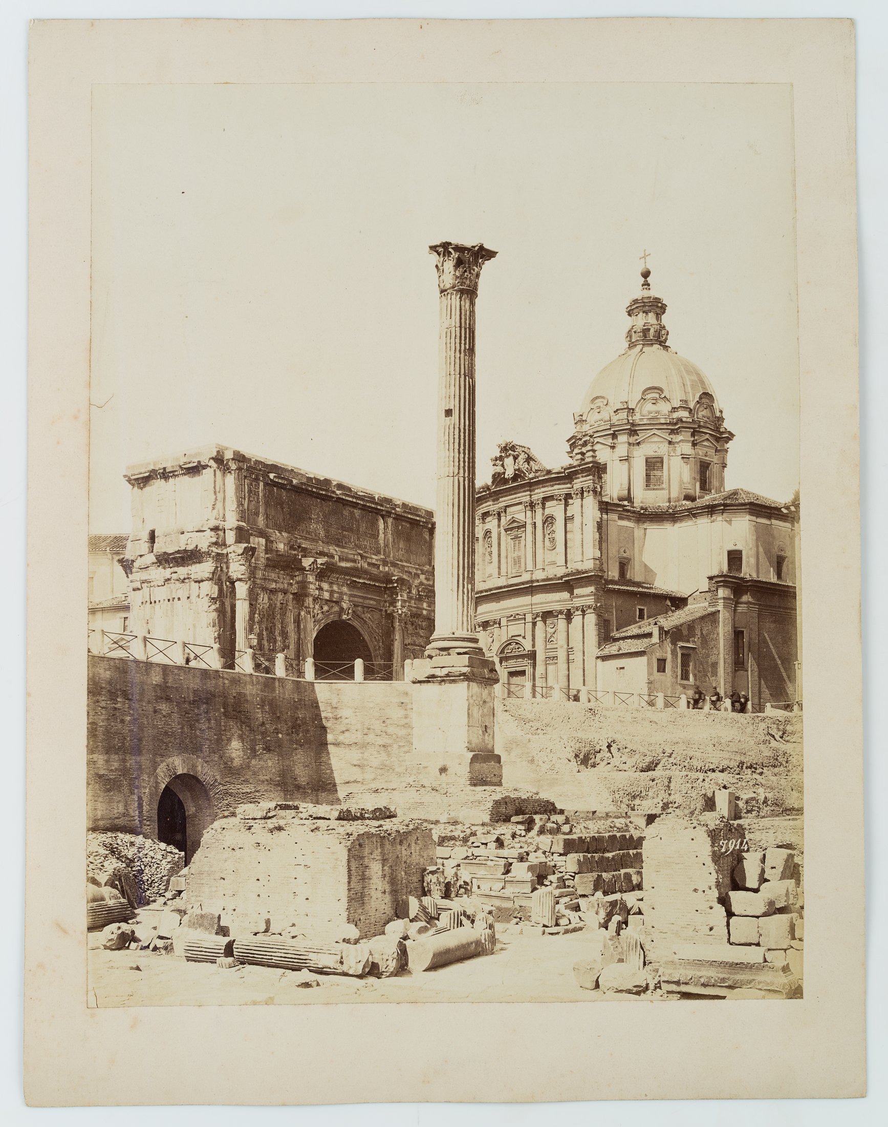 Phokas-Säule, Septimius-Severus-Bogen und Kirche Santi Luca e Martina in Rom