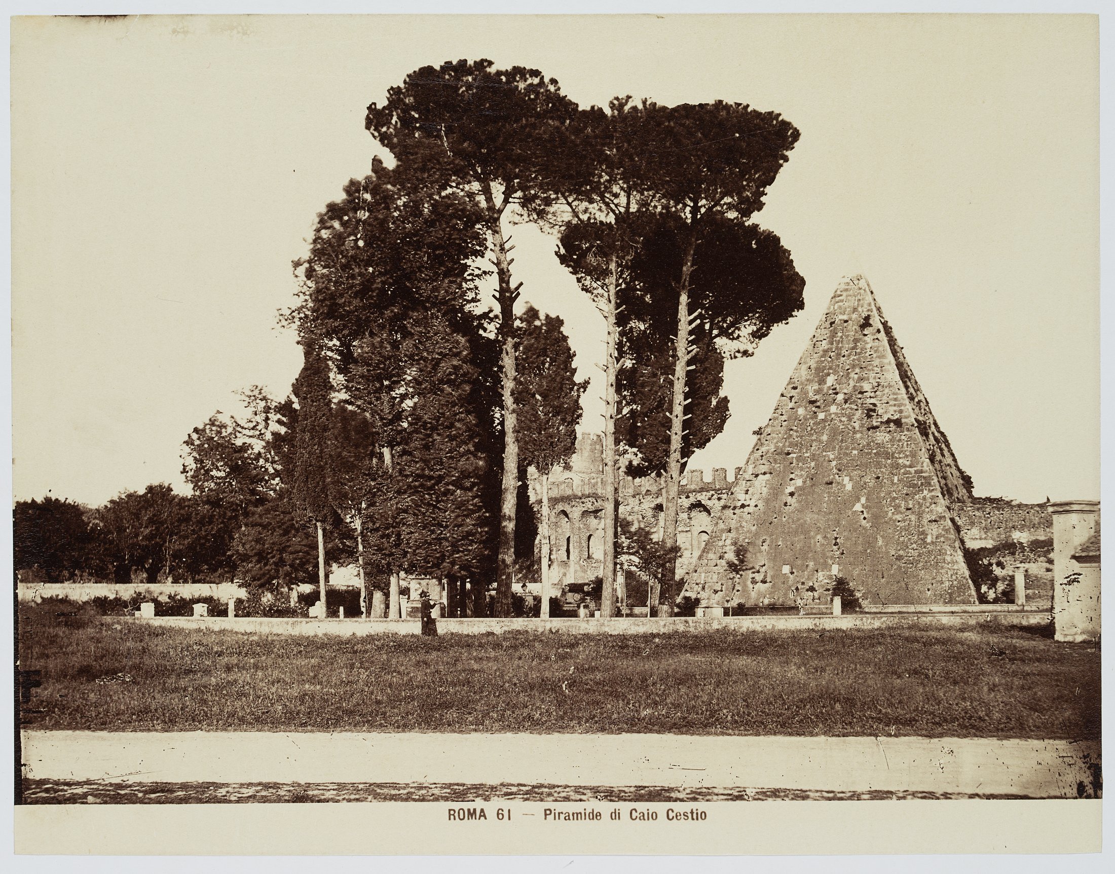 Ansicht der Cestius-Pyramide in Rom