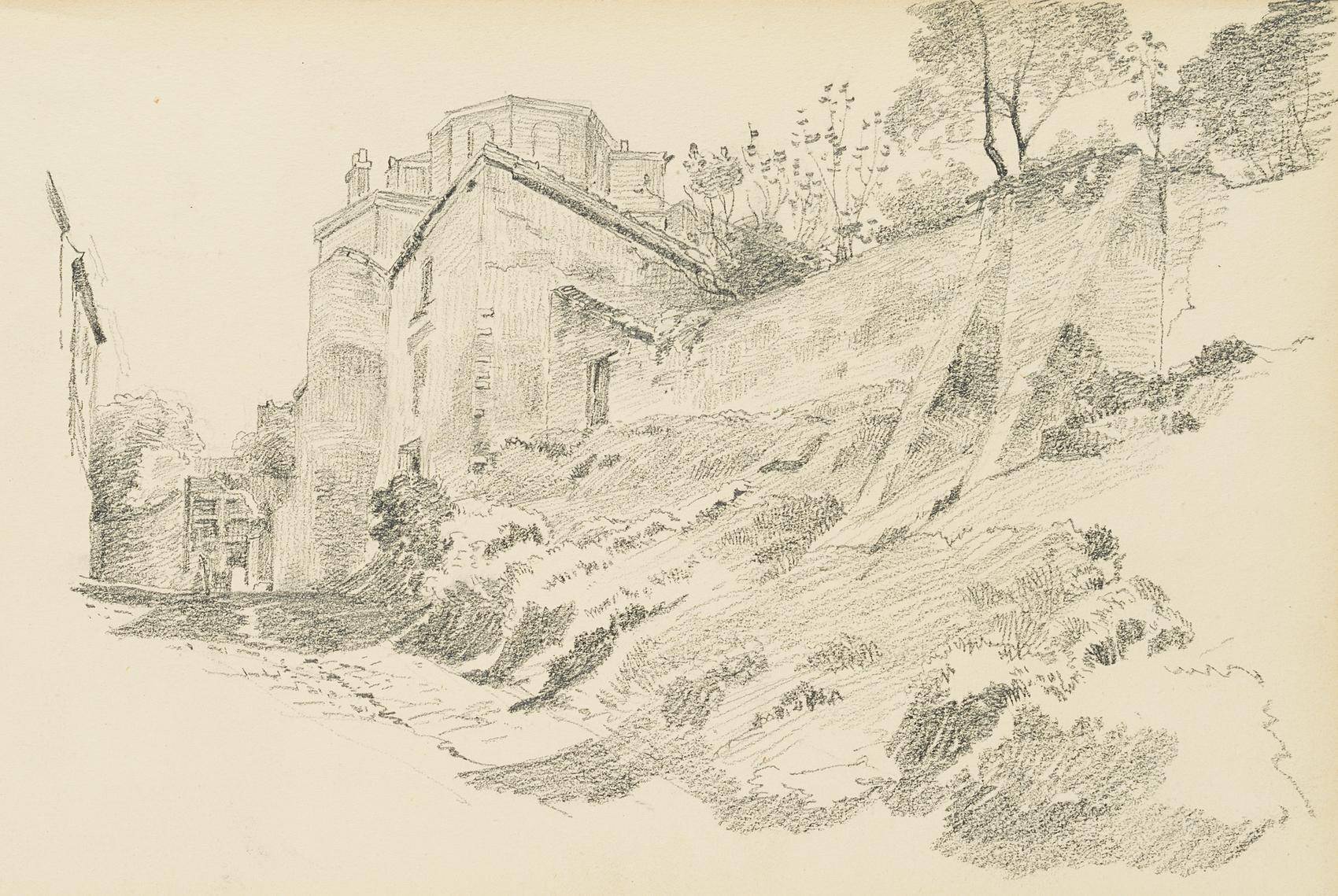Pflasterstraße entlang einer Stadtmauer