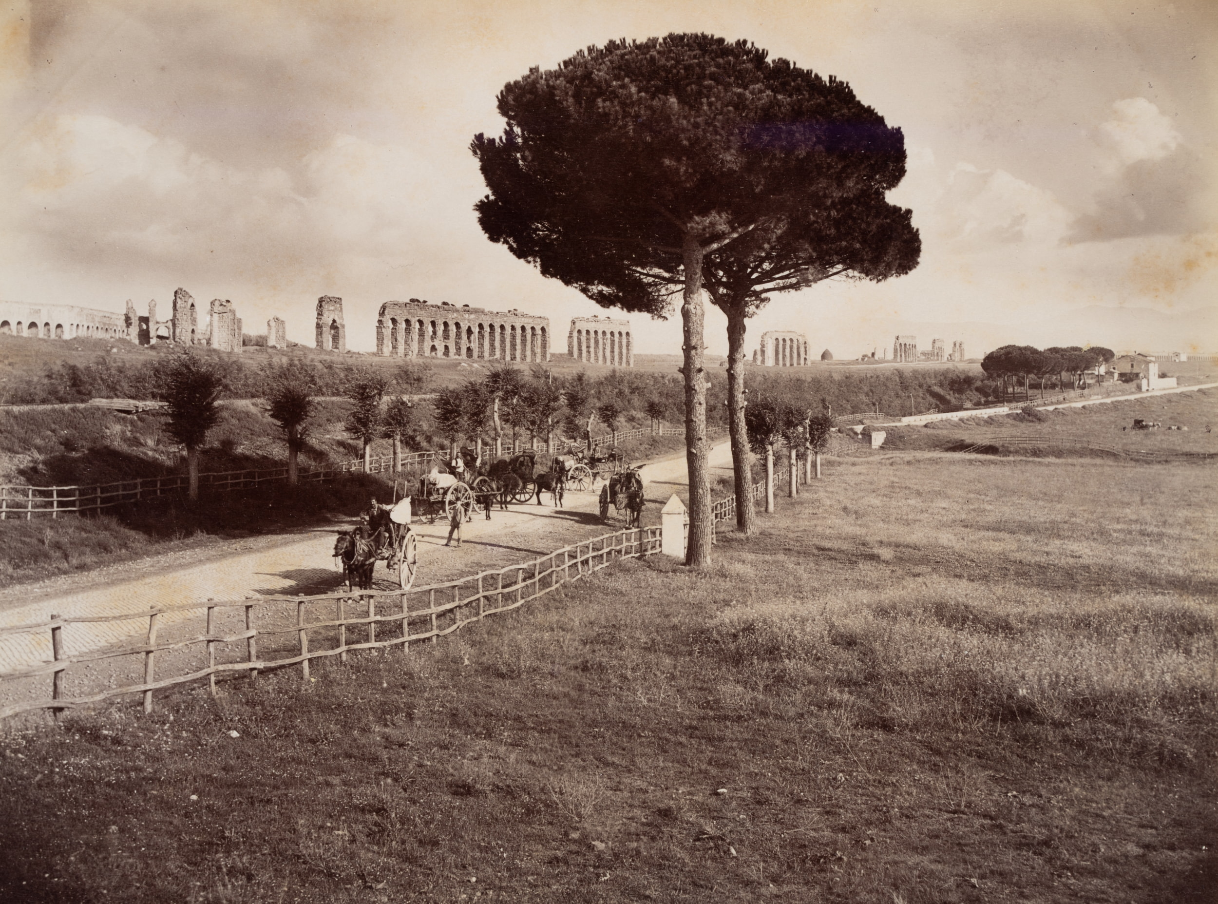 Via Appia Nuova mit Claudio Aquädukt