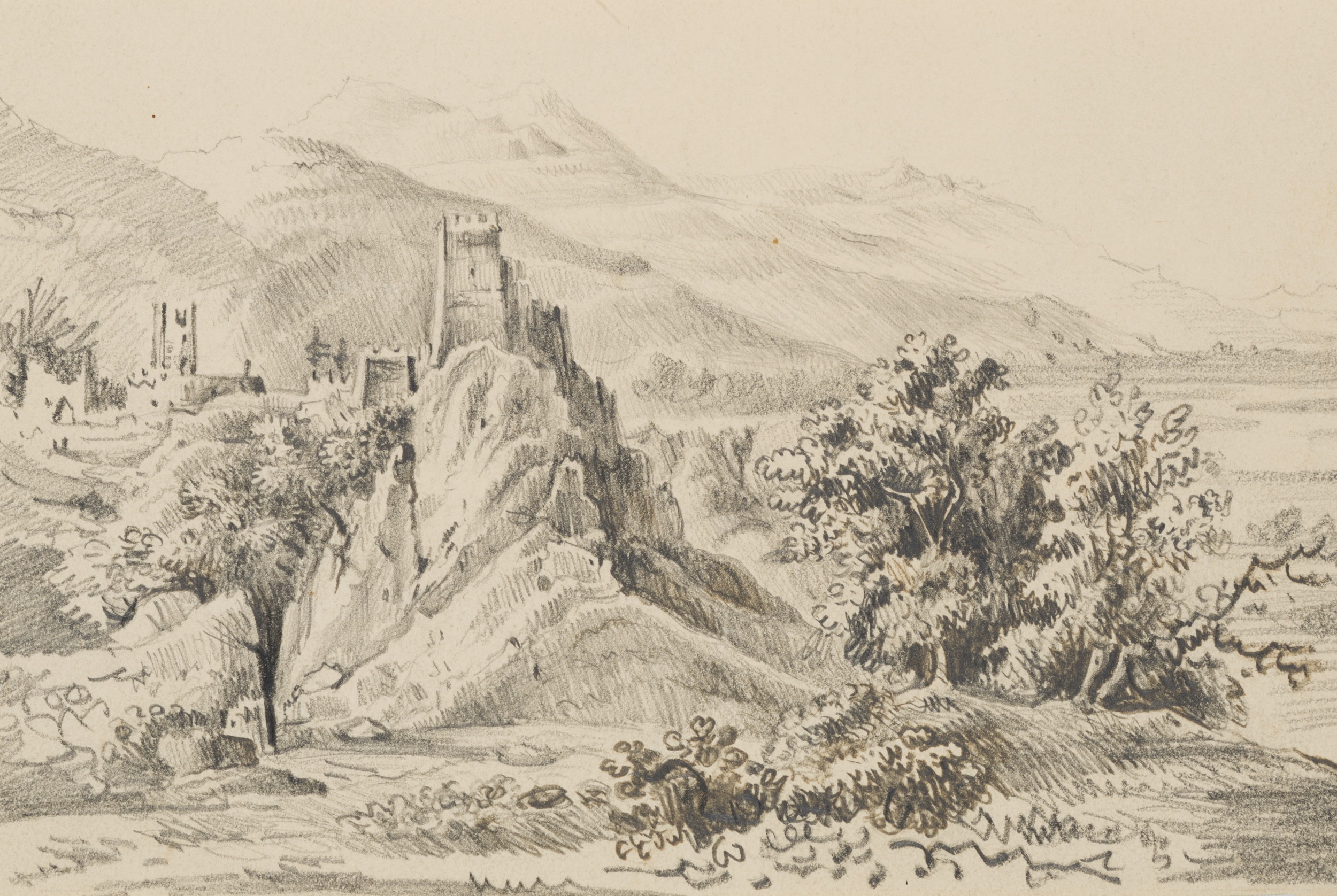 Bergland mit Burgruine