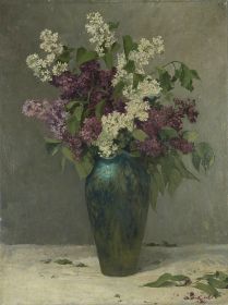 Fliederstrauß in grüner Vase