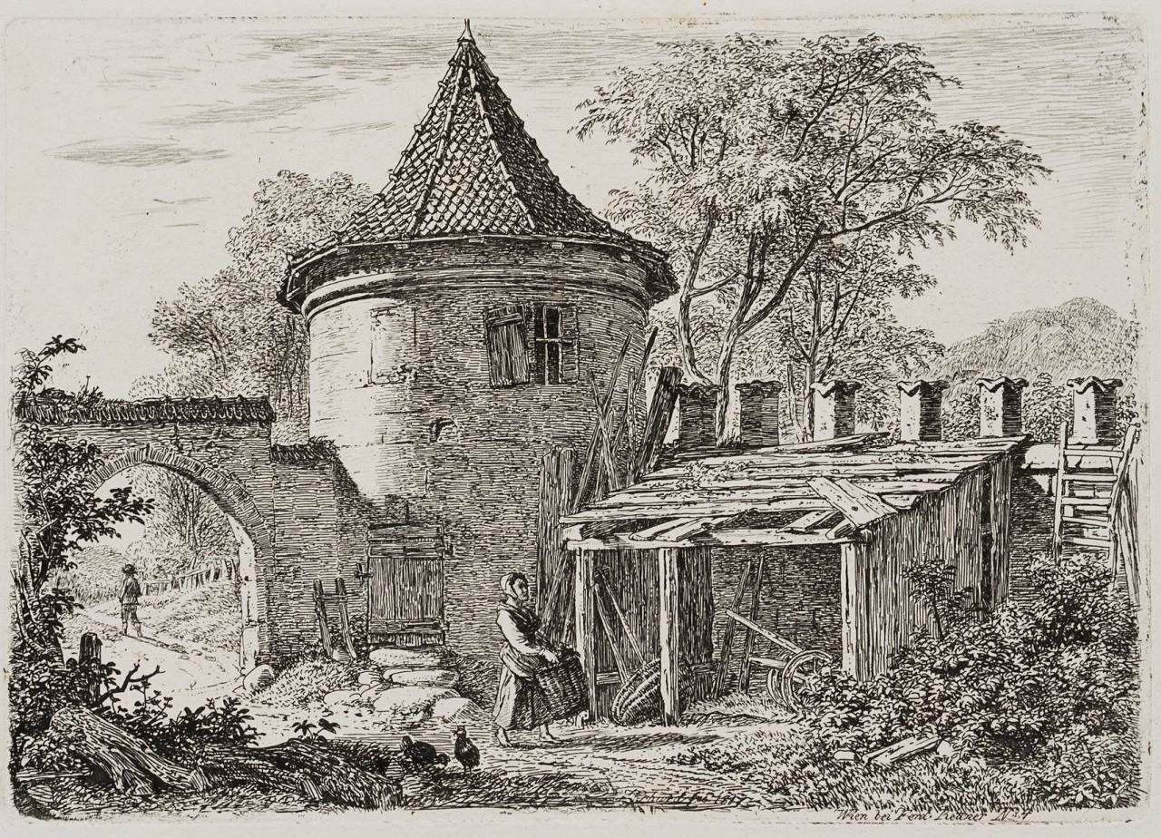 Niedriger Rundturm mit Torbogen