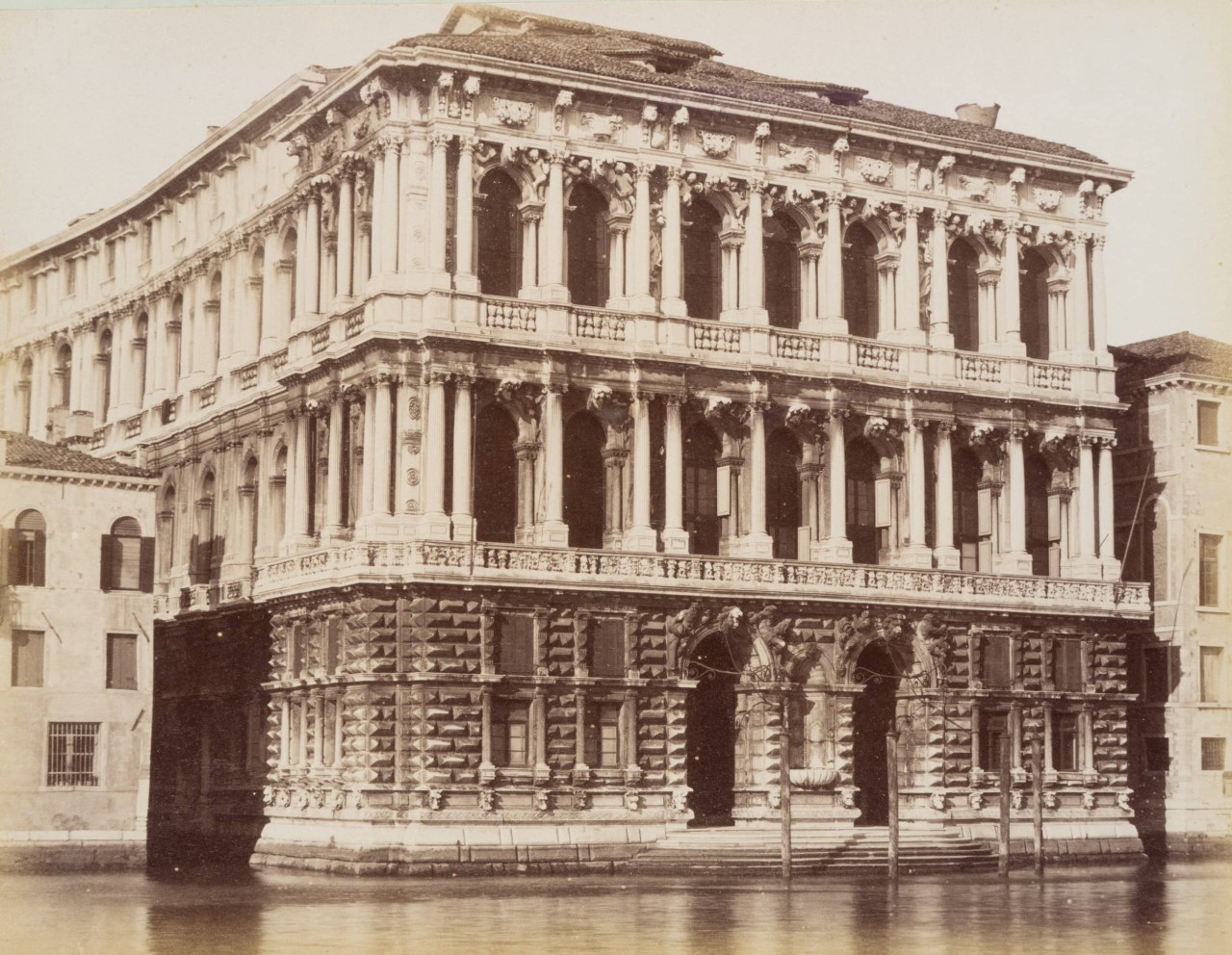 Palazzo Pesaro. Canal Grande